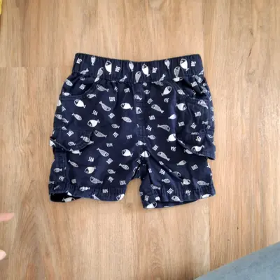Topomini Shorts Gr. 80 dunkelblau mit Fischmuster
