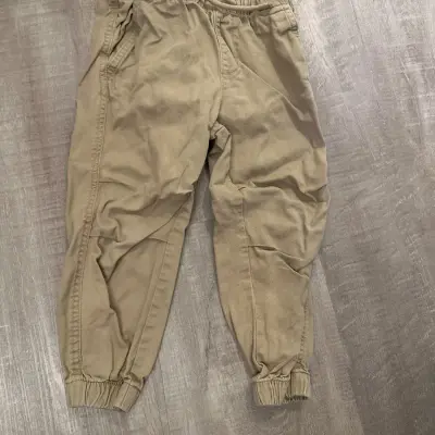 H&M Jogger Hose Gr. 98 beige