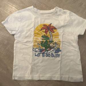 Primark T-Shirt Gr. 98 weiß mit Dino-Print