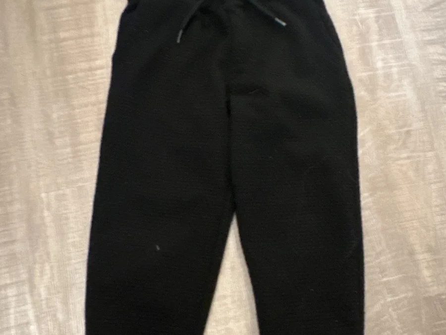 Primark Jogginghose Gr. 98 schwarz – Foto 1