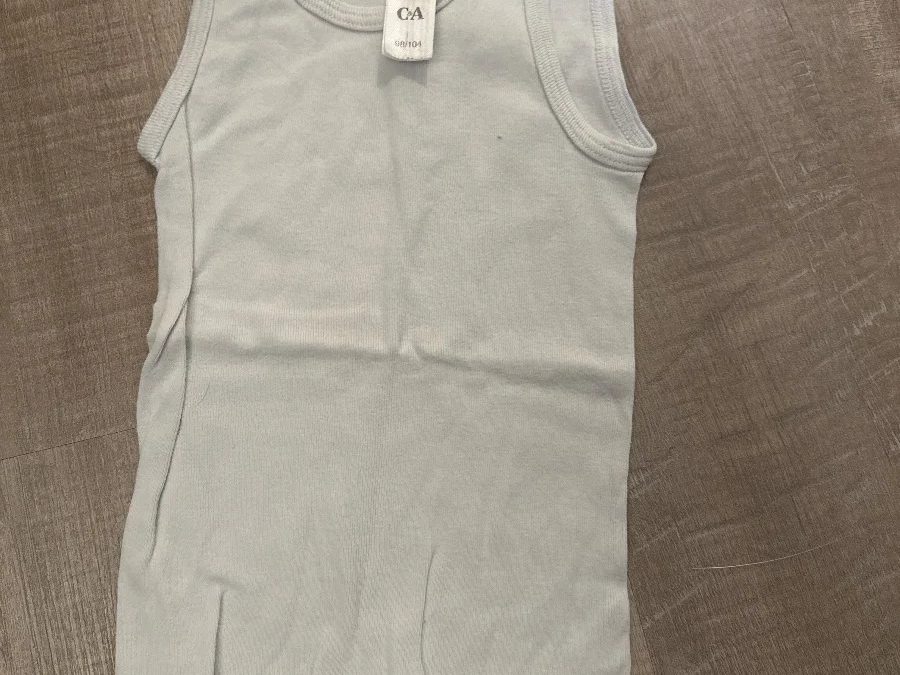 C&A Unterhemd Gr. 98 hellgrau Rippstrick – Foto 1