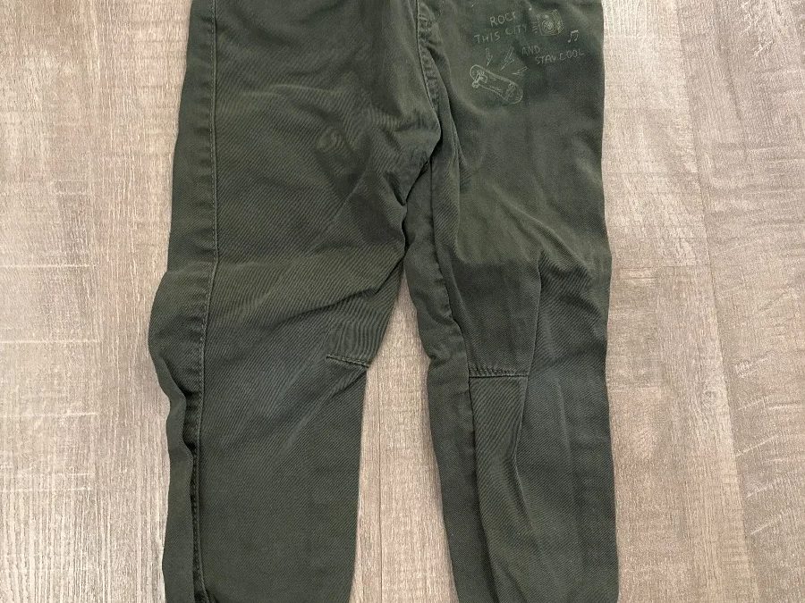 KIK & KOKO Hose Gr. 98 dunkelgrün – Foto 1