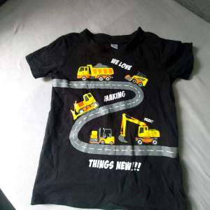 11 Teile Kinder-T-Shirts Gr. 110 Jungen